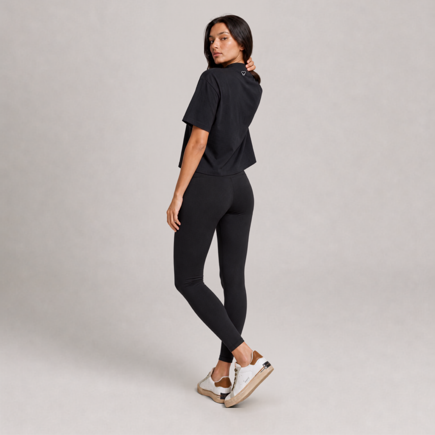 Butter Feels Short Sleeve Turtle Neck T-shirt - Black