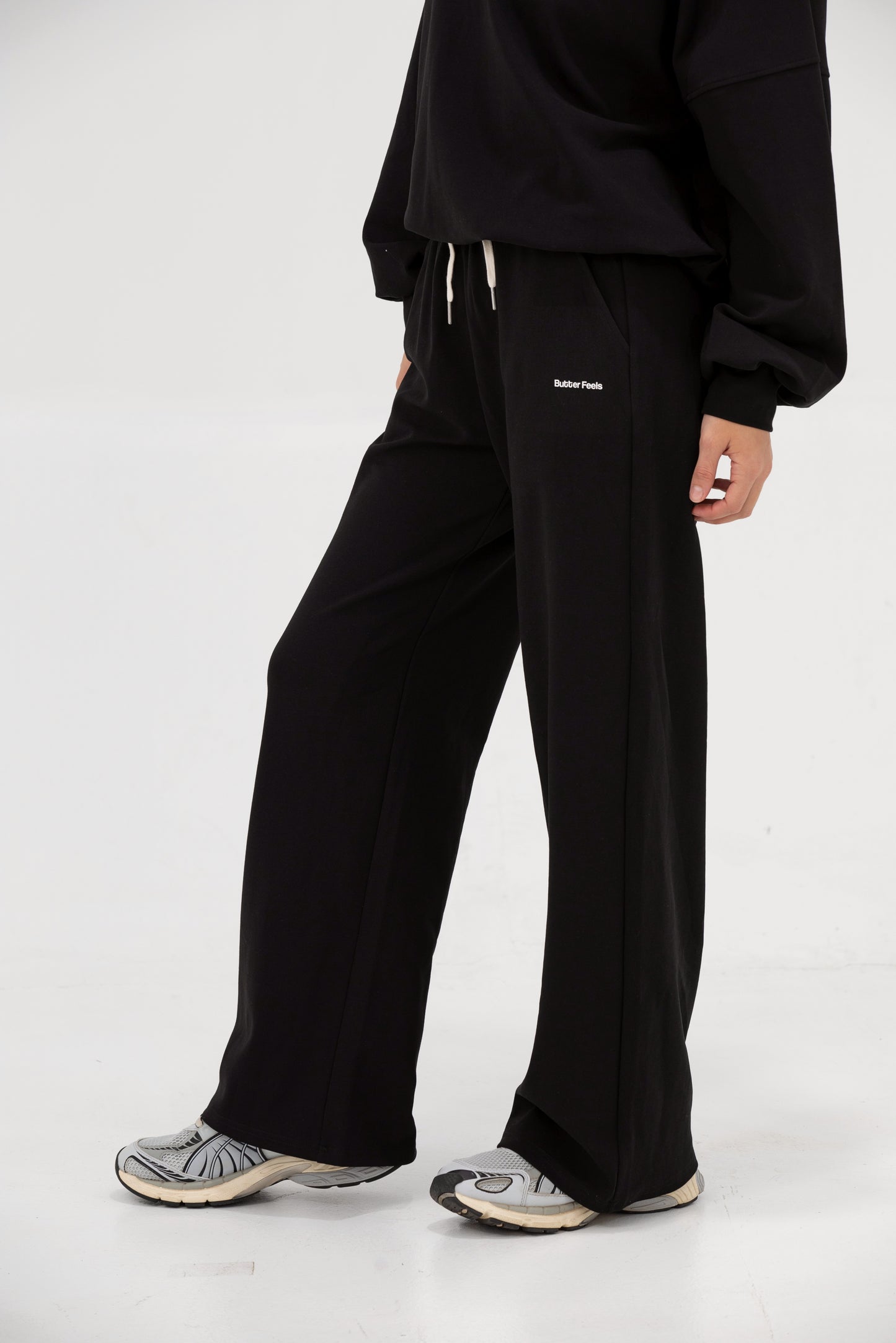 Co-ord Funnel Neck Zip Sweater & Straight Leg Sweatpants - Obsessed Black