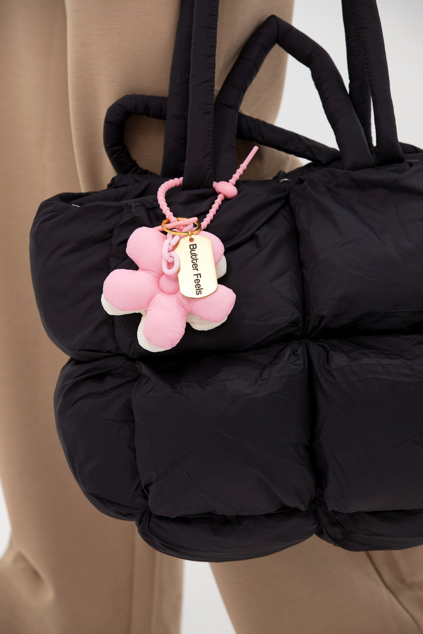 The Butter Puffer Tote – Black