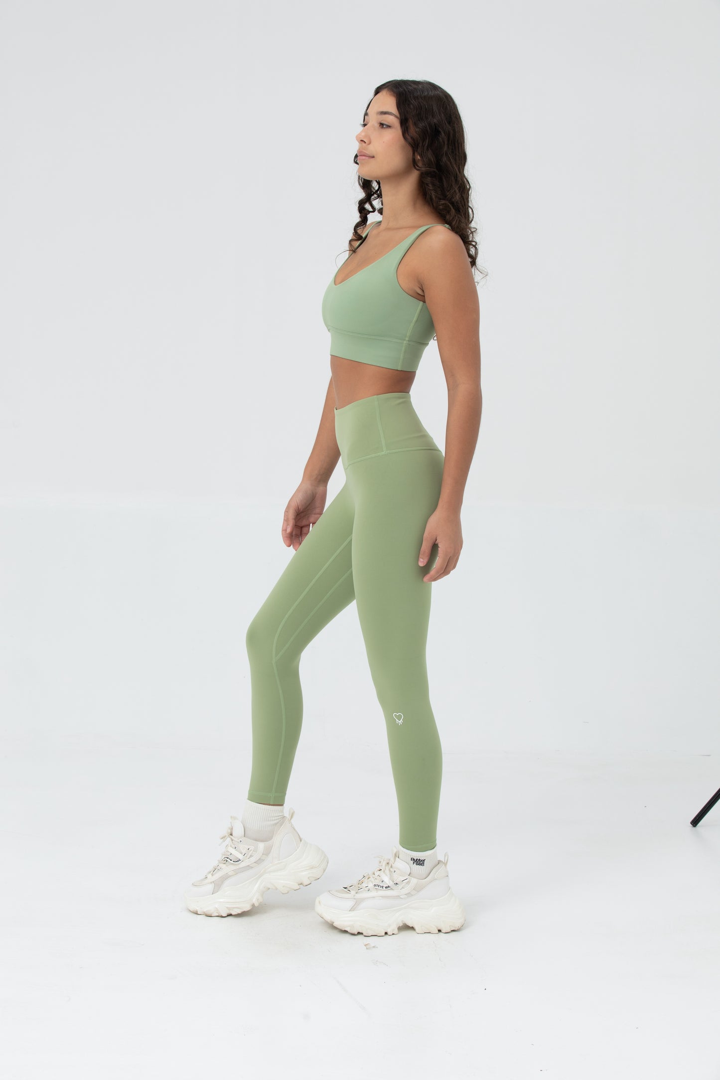 LikeSkin® Seamless Open back Sports Bra - Pistachio
