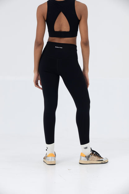 LikeSkin® Cross back Sports Bra - Black (Pre-Order, 12-14 Days)