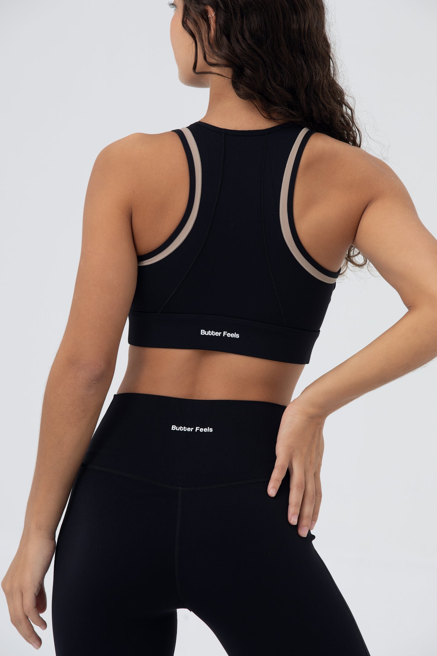 LikeSkin® Seamless Open back Sports Bra - Black with Beige edges